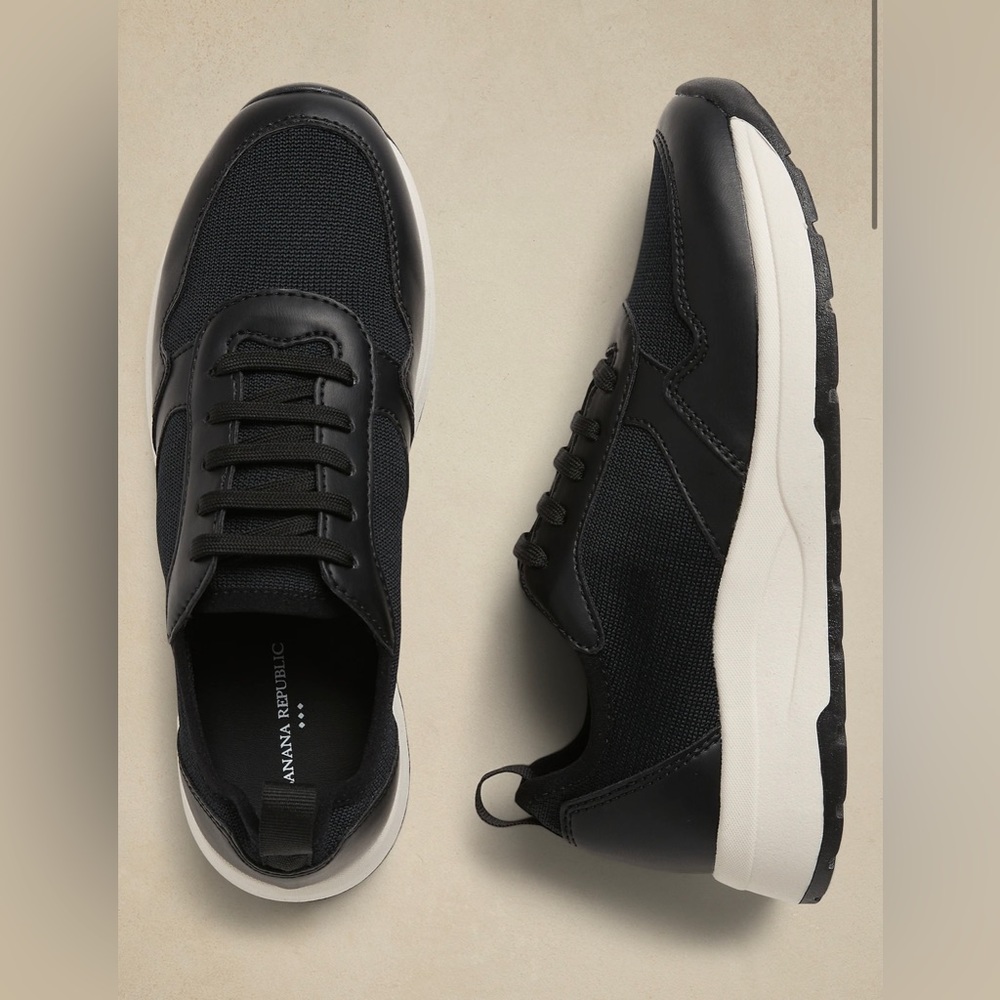 Banana Republic woman Knit Sneaker